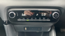 Toyota Yaris 1.5 Hybrid Icon 5dr CVT Hybrid Hatchback